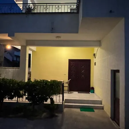 Goldenvilla Guesthouse&apartments Gasthuis Durrës