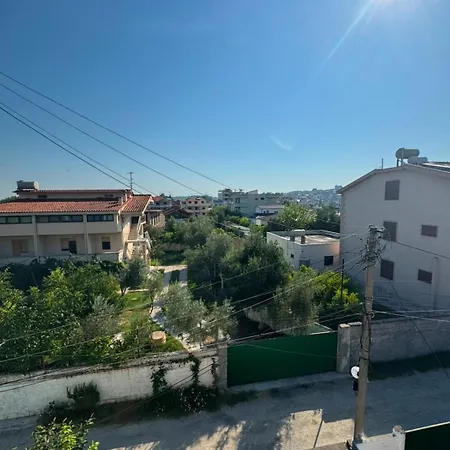 Goldenvilla Guesthouse&apartments * Durrës