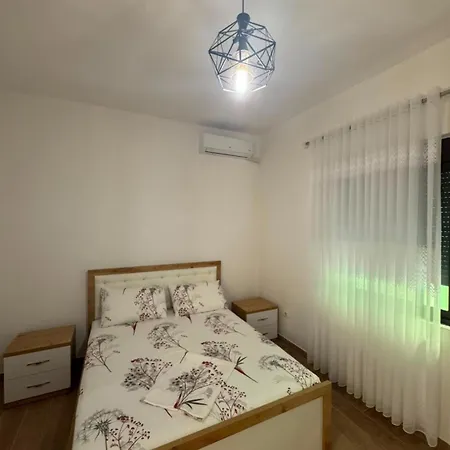 Goldenvilla Guesthouse&apartments Gasthuis Durrës